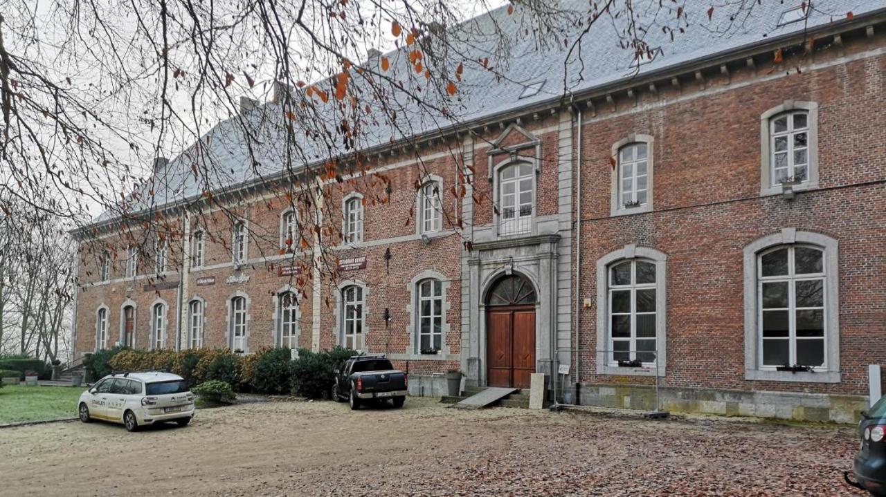 Domaine Le Haut-Vent Fosses-La-Ville Exterior photo